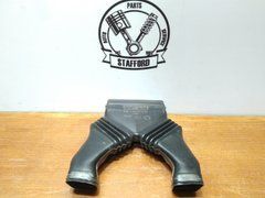 Повітропровід низ Ford Focus '04-'11/C-Max '03-'10/Kuga '08-'12