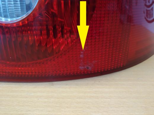 Фонарь задний правый 4, 5 дв. седаны дефект Ford Mondeo '03-'05