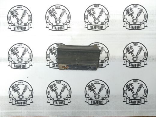Отбойник (демпфер) крышки багажника 3, 5 дв. седаны Ford Focus '04-'11/Fusion '02-'12