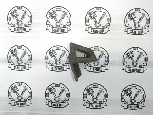 Отбойник (демпфер) крышки багажника 3, 5 дв. седаны Ford Focus '04-'11/Fusion '02-'12