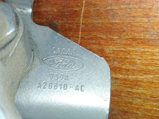 Петля дверей задньої правої нижня Ford Mondeo '07-'14