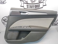 Панель оздоблення (карта) з ручкою внутр. дверей задньої правої комб чорна шкіра тканина сіра деф Ford Fusion '12-