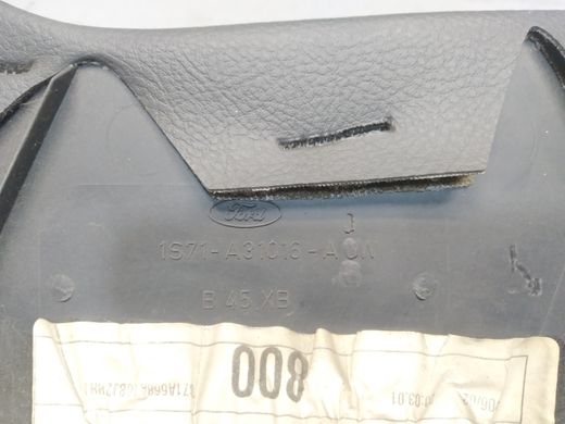 Накладка обшивка задней правой стойки 5 дв. седан Ford Mondeo '00-'07