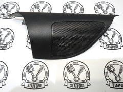 Накладка с сеткой ВЧ динамика двери перед. левой Ford Focus '04-'11