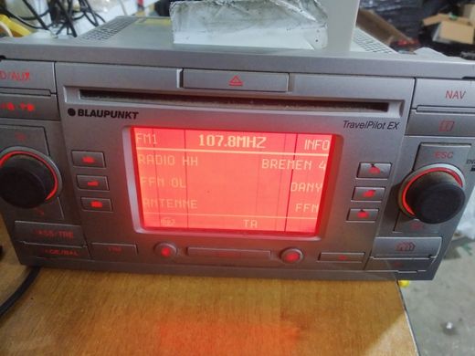 Магнитофон радио, CD (мультимедиа), NAV дефект Ford Mondeo '07-'07/S-Max/Galaxy '07-'07