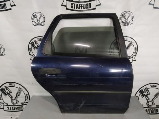Дверь задняя правая голая темно-синяя 4 дв. универсал Ford Mondeo '97-'99