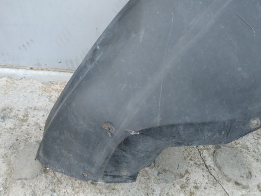 Решітка переднього бамперу низ (губа) дефект Ford Escape '16-'19