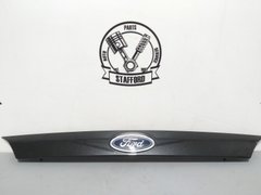 Накладка ручки кришки багажника з емблемою чорна UH 4 дв. седан Ford Fiesta '13-