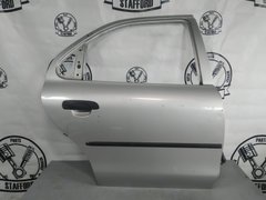 Двері задня права гола світло-сіра 4, 5 дв. седани Ford Mondeo '92-'96
