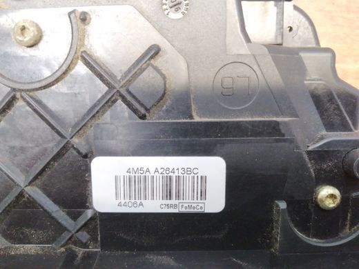 Замок двери задней левой без безключ входа Ford Focus '04-'11