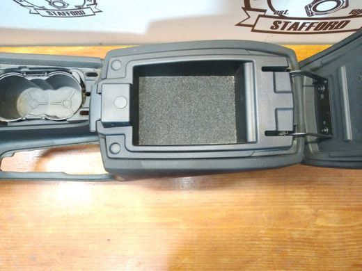 Корпус напольної центр. консолі в зборі Ford Mondeo '07-'10