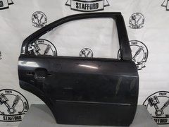 Двері задня права гола чорна 4, 5 дв. седани Ford Mondeo '00-'07