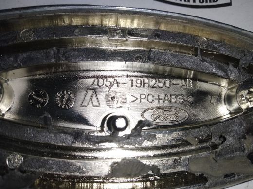 Емблема задня деф Ford Mondeo '07-'14/S-Max '06-'15/Focus '04-'11/C-Max '03-'10/Kuga '08-'12/Transit '00-