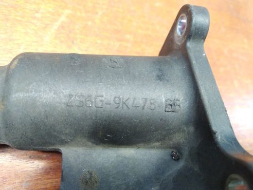 Корпус термостата 1.4 1.6 бензин Ford Focus '04-/C-Max '03-/Mondeo '07-/Fiesta '01-