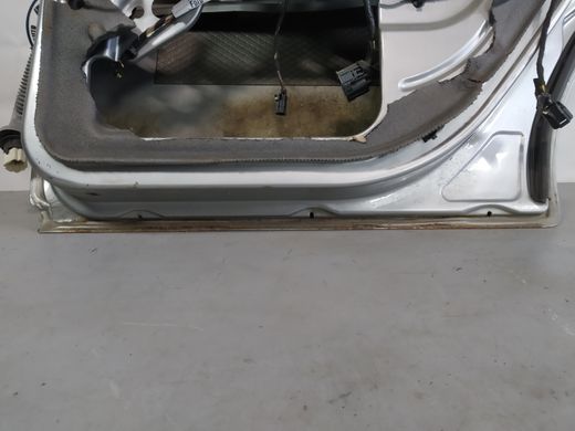 Дверь задняя правая голая светло-серая 4 дв. универсал Ford Mondeo '00-'07