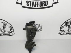 Кронштейн с пеной под накладку ног водителя дефект Ford Edge '15-