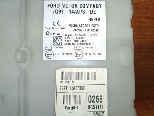 Блок запобіжників салонний з кронштейном Ford Mondeo '07-'14/S-Max '07-'15