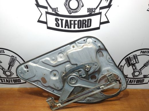 Задний правый стеклоподъемник экран под мех прив. Ford Focus '04-'11
