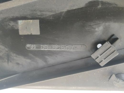 Вентилятор в сборе с двигателем с доб. кондиц. дефект Ford Mondeo '95