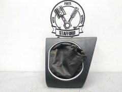 Накладка з кожухом важеля МКПП чорна деф Ford Mondeo '00-'03