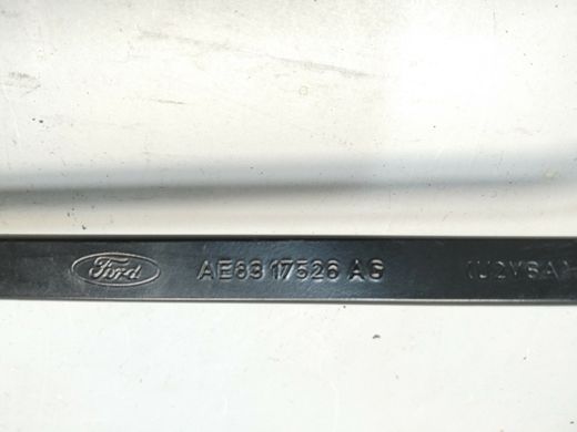 Рычаг стеклоочистителя переднего стекла правый Ford Fiesta '13-