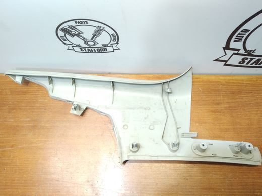 Обшивка правой задней стойки верхняя 5 дв. седан Ford Focus '04-'11