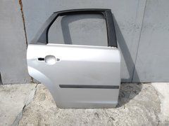 Дверь задняя правая голая серая ZJNC дефект 4,5 дв. седаны Ford Focus '04-'08