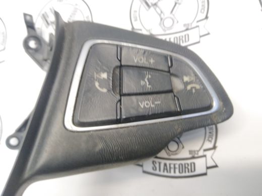 Кнопки керування на кермі праві дефект Ford Kuga '16-/C-Max '18-'19