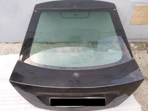 Крышка багажника черная 5 дв. седан Ford Mondeo '00-'07
